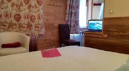 Le Dome Szálloda